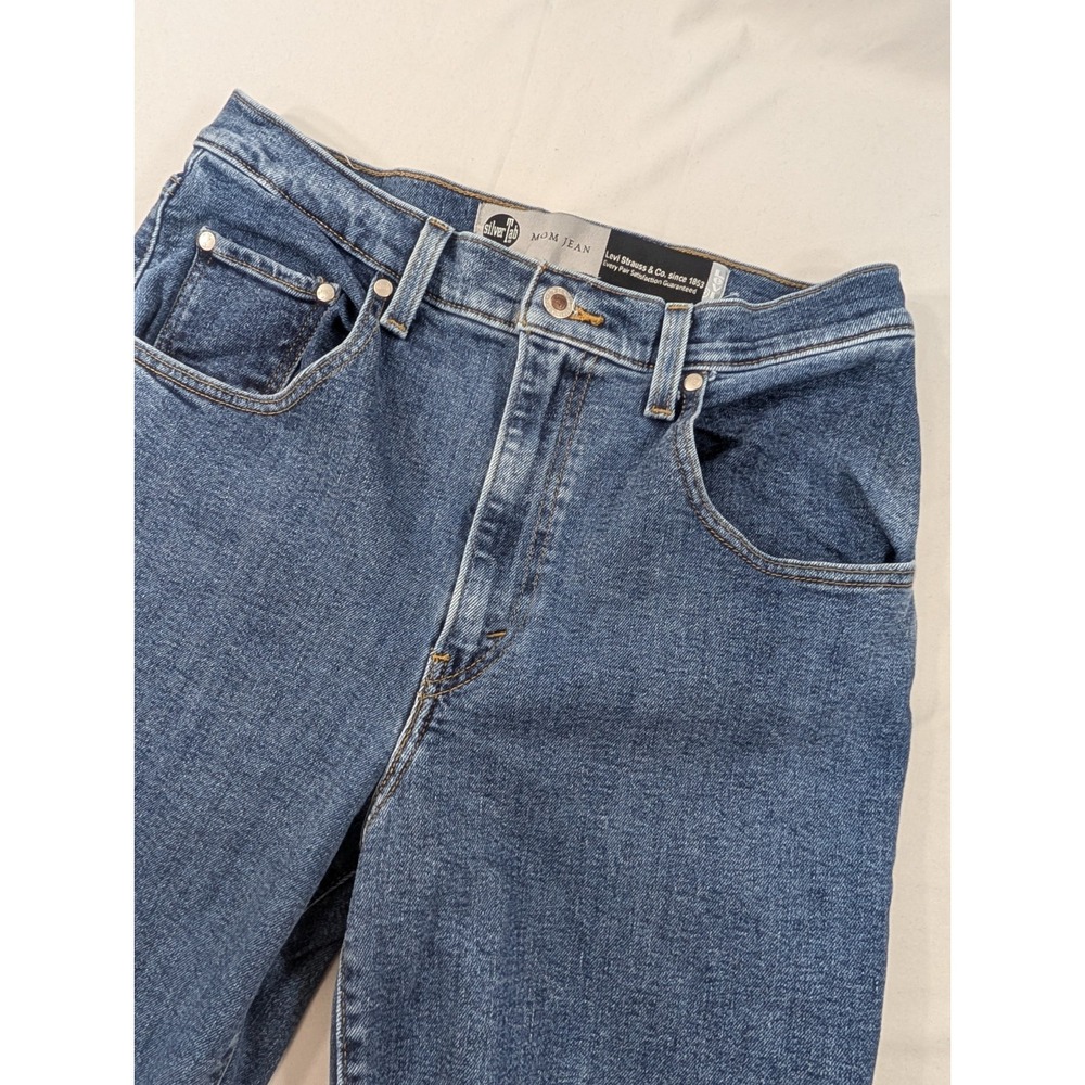 Levis SilverTab Mom Jeans Womens 30 Blue Medium Wash High Rise Relaxed Tapered